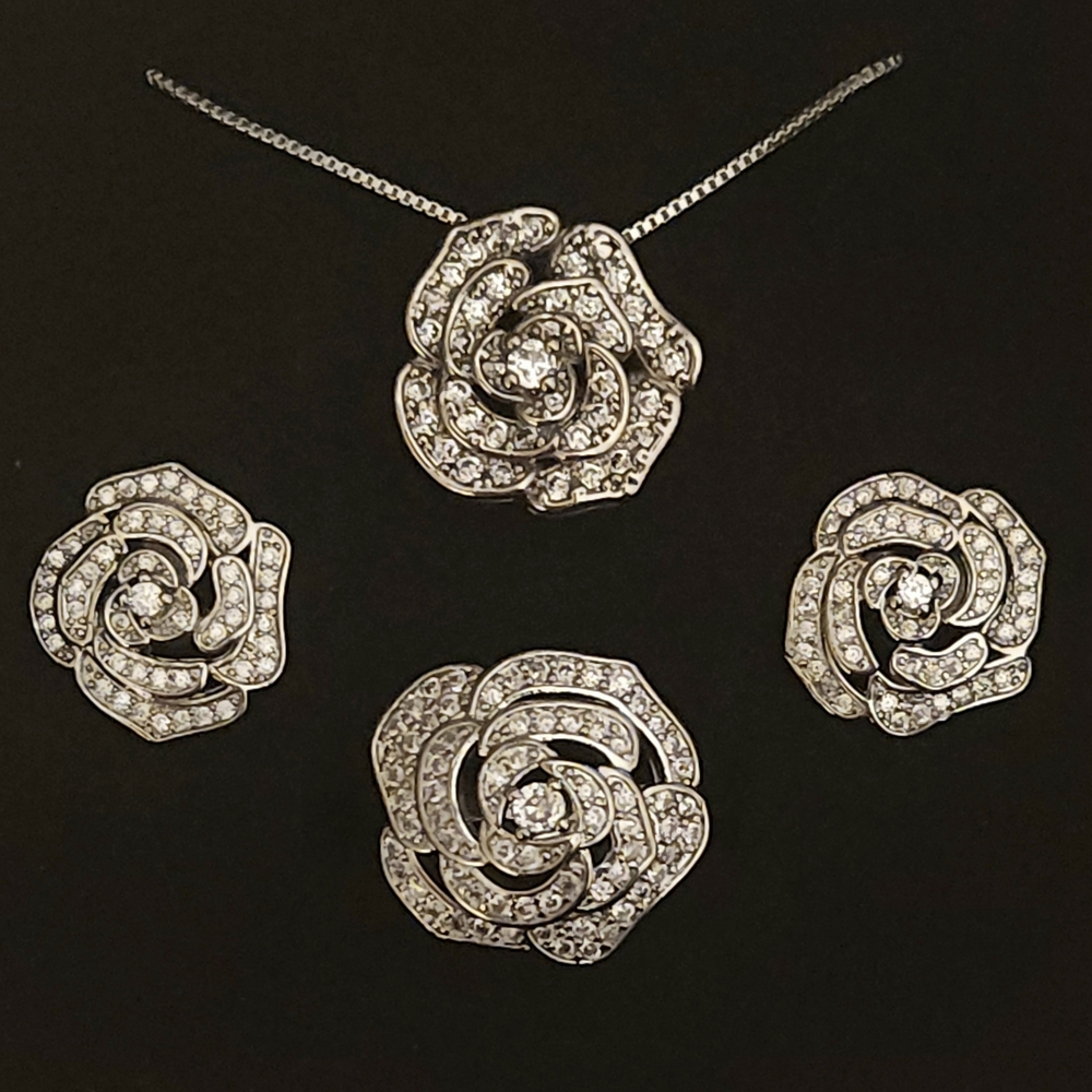 Silver Rose Shaped Jewelry Set